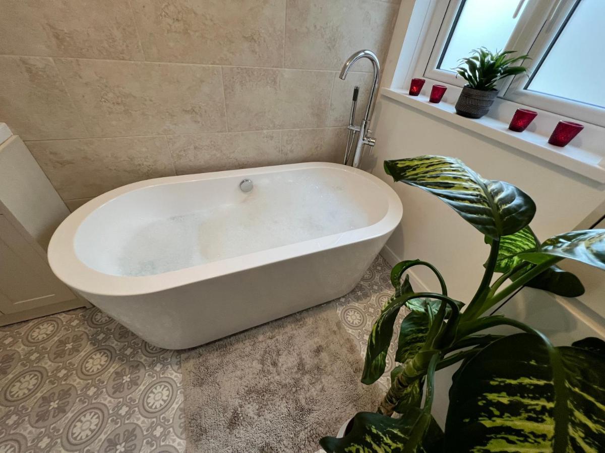 Gower Getaway - Parking & Ensuite Swansea Dış mekan fotoğraf